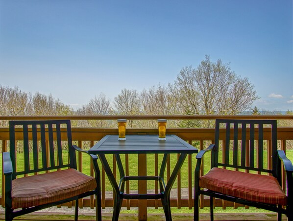 Outdoor dining - Summit 107B 3Br Condo (Snowshoe)