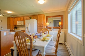Dining - Summit 107B 3Br Condo (Snowshoe)