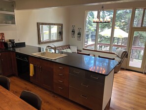 Microwave, dishwasher