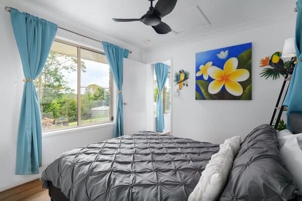 1 chambre, fer et planche à repasser, Wi-Fi, draps fournis