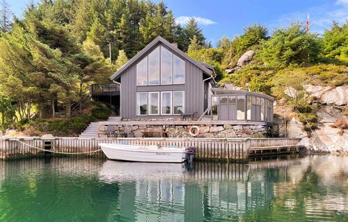 4 bedroom amazing home in Bokn