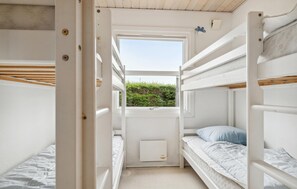 3 عدّة غرف نوم وسرير سفر وواي فاي مجانًا