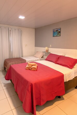 Family Room | 1 bedroom, hypo-allergenic bedding, memory foam beds - Noronha Suites (Fernando de Noronha)