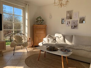 TV, DVD-spiller og stereoanlegg