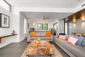 Smart-TV, Stereoanlage