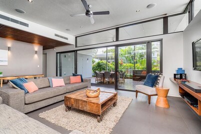 Byron Lux - Beach Houses of Byron