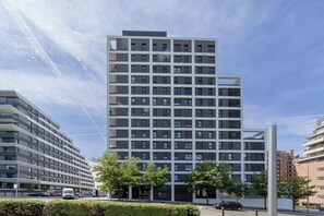 Exterior - Housing Valdebebas by Sharing Co (Madrid)