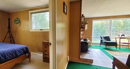 Fiebing's Rustic/Remote Cabin on two Private Lakes