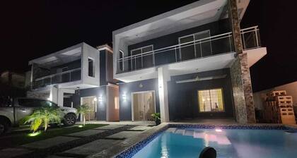 Luxury Beautiful spacious well equipped villa