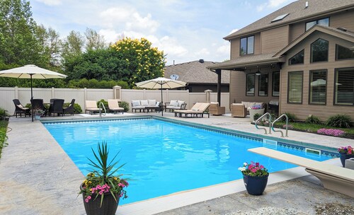Elevated Comfort-Beautiful 5Bd w/Private Heated Pool