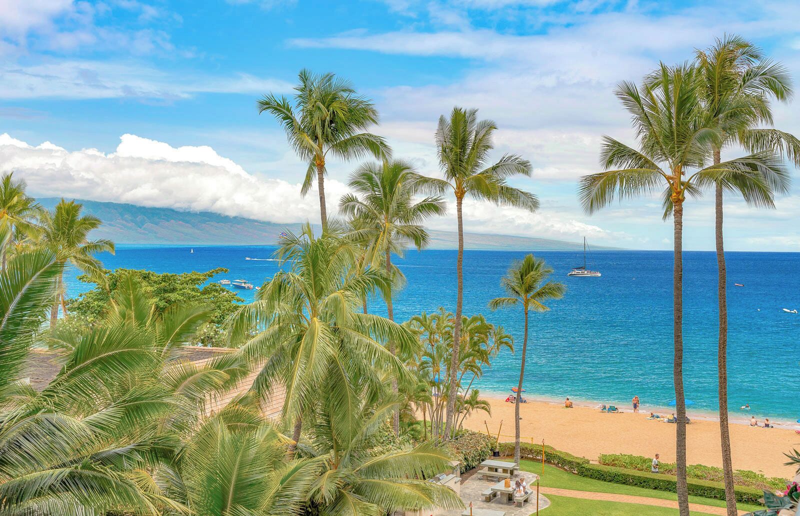 Maui Resort Rentals: The Whaler 563 - Gorgeous 5th Floor Studio w/ Fantastic Pacific Ocean Views!
