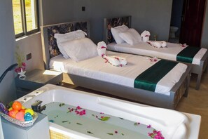 1 bedroom, WiFi, bed sheets - Amboseli Amanya Lodge (Amboseli Namelok)