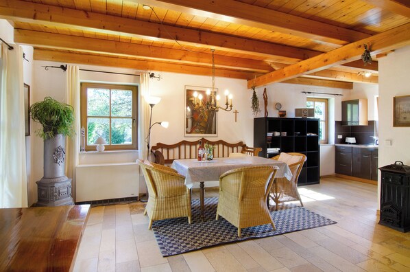 Dining - Holiday Home 'Reis' with Shared Pool, Private Terrace and Wi-Fi (Ostrach)