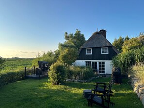 Terrace/patio - Holiday Home 'Loft32' with Private Terrace, Private Garden and Wi-Fi (Nordstrand)