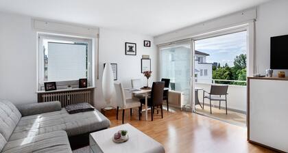 Ferienwohnung "Charmante Stadtwohnung Im Zentrum" mit Balkon und WLAN