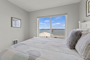 1 chambre, fer et planche Ă repasser, lit parapluie, Wi-Fi