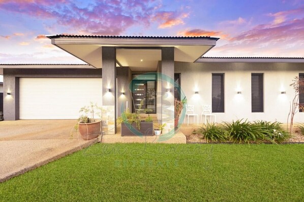 Front of property - ZENHOUSE - 5BR Family with Private Pool (Johnston)