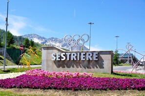 Property grounds - Teleo 85 Ski In - Ski Out 50m, Sestriere, Italy (Sestriere)