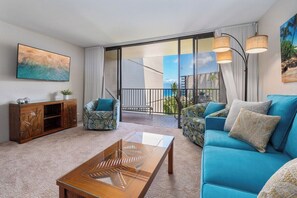 Smart TV - KS 548 BeachFront 1BD w Ocean Views Pools AC (Lahaina)