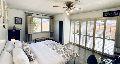 Cozy & Spacious Hayward Entire 4BR SFH/Free Parking/WiFi