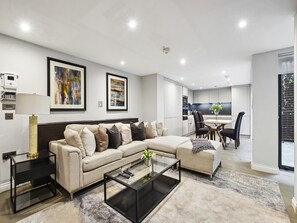 Apartment | Living area - Buckingham Palace Residences (London)