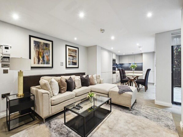 Apartment | Living area