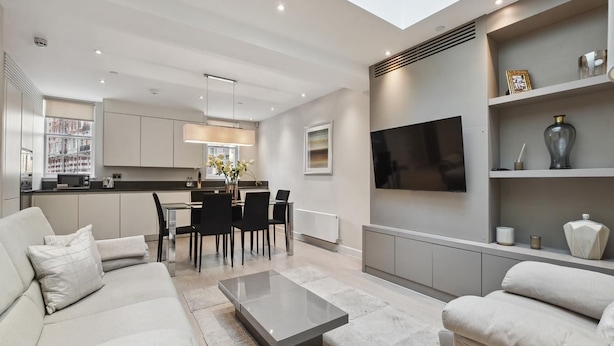 Apartment | Living area - Buckingham Palace Residences (London)