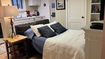 1 chambre, fer et planche Ă repasser, Wi-Fi gratuit, draps fournis