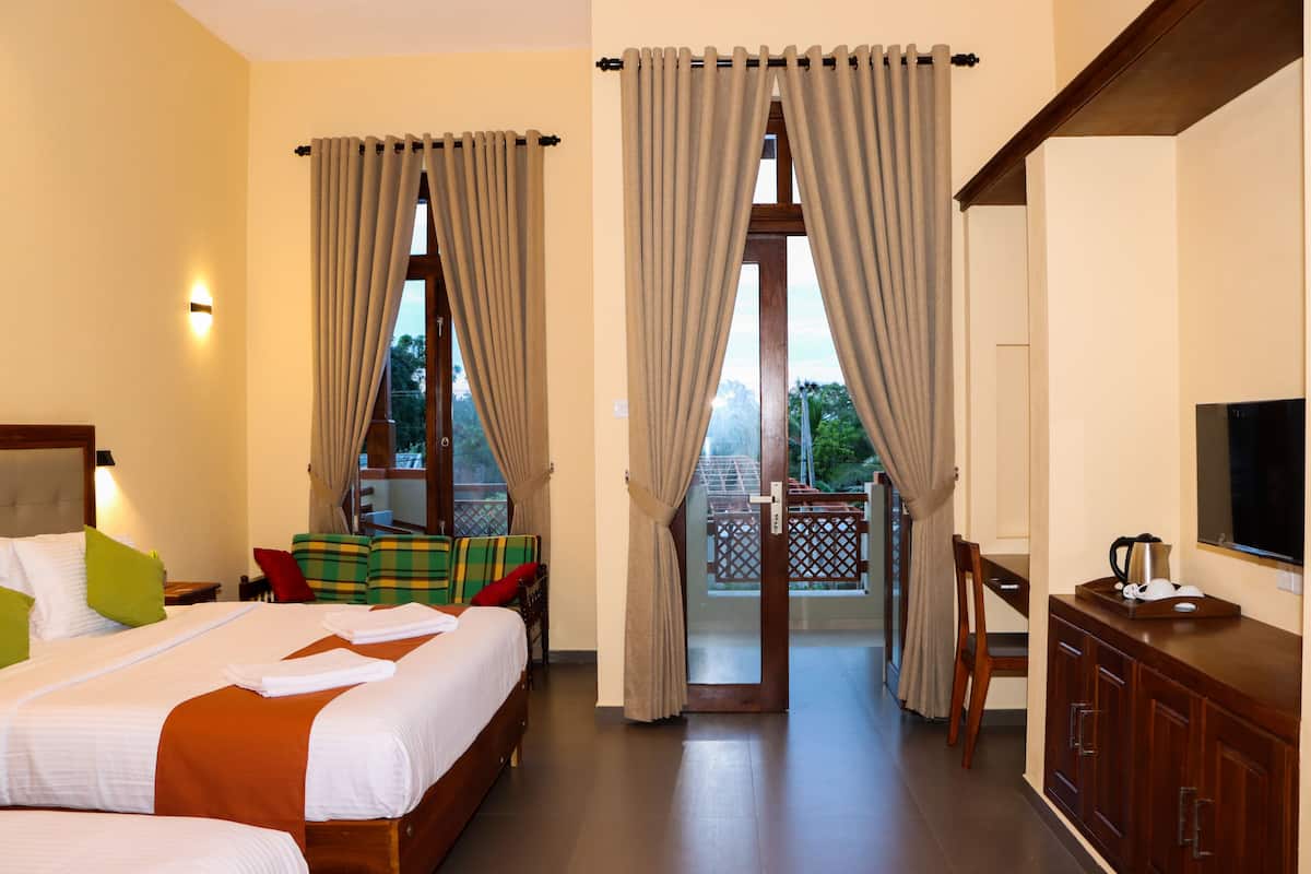Deluxe Triple Room