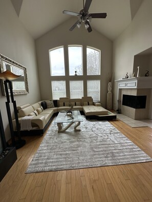Smart TV, chimenea