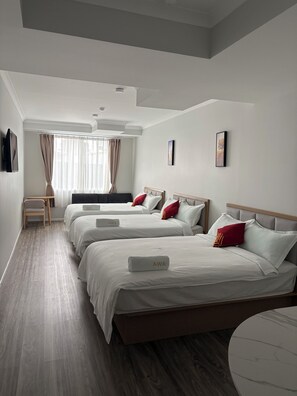 Superior Triple Room | In-room safe, soundproofing, free WiFi, bed sheets - AWA Hotel (Rotorua)