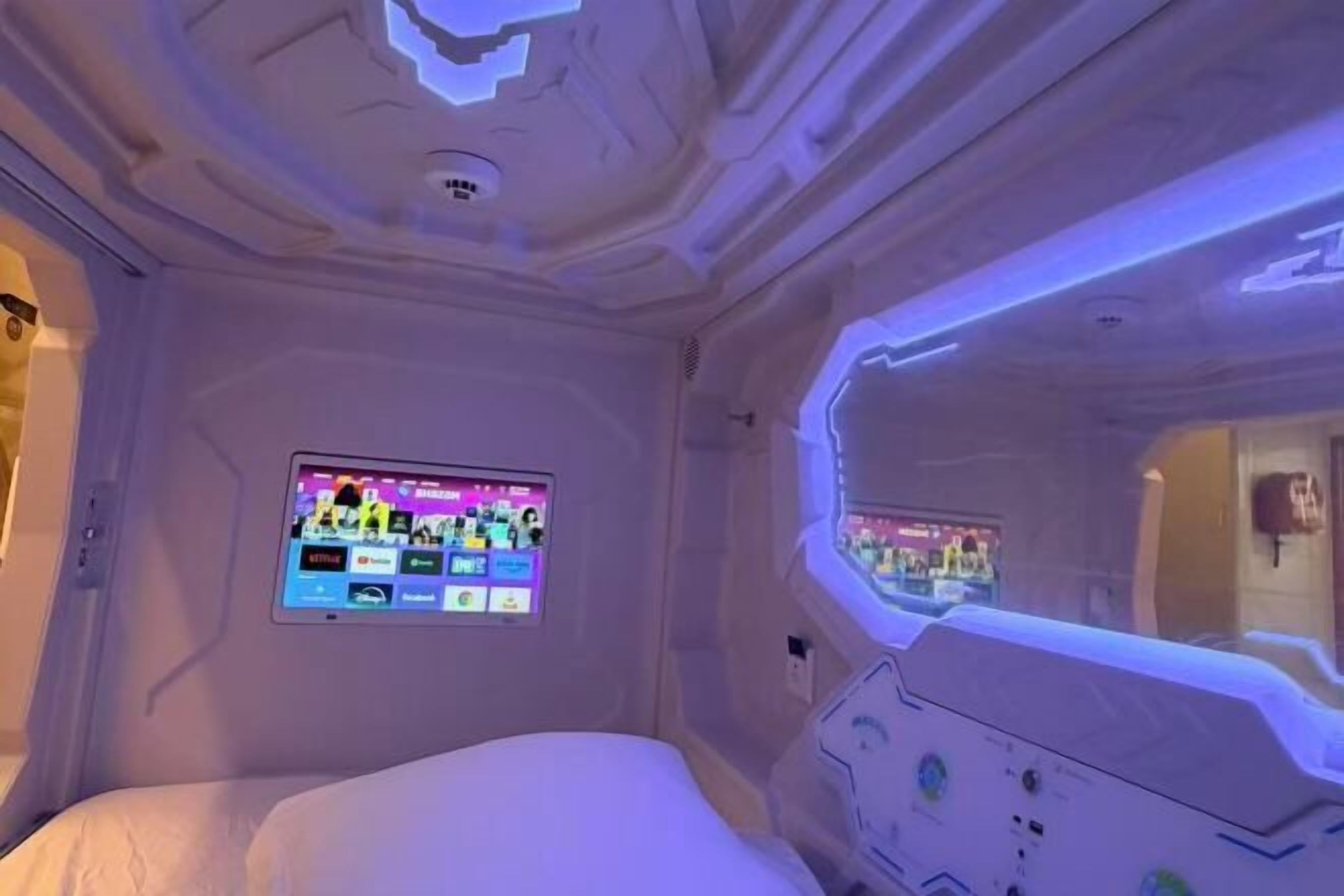 Coffre-fort, système d’insonorisation, accès au Wi-Fi (inclus)