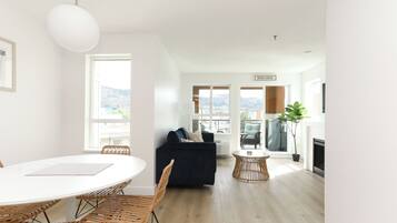 TV connectée, cheminée