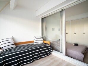2 chambres, lit parapluie, Wi-Fi, draps fournis