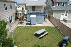 Outdoor dining - 3BR, 1BA in North Wildwood w/ Large Backyard (North Wildwood)