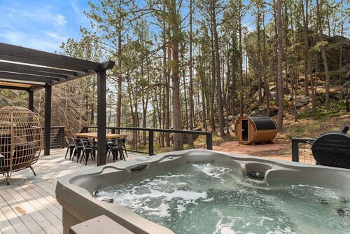 Little Italy- Hilltop Cottage