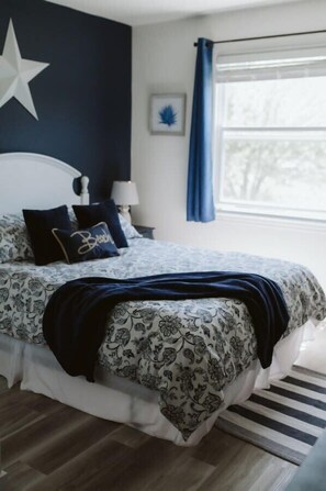 2 bedrooms, iron/ironing board, travel cot, WiFi