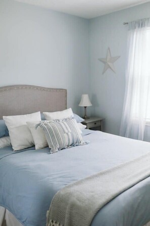 2 bedrooms, iron/ironing board, travel cot, WiFi - Etoile bleue - Beach, golf, hiking in Magog-Orford (Magog)