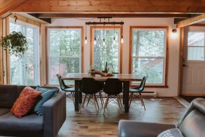 Interior - Charming Orford Family Retreat, Fireplace & Skiing (Orford)