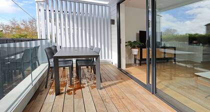 Brand New sunny home in Remuera