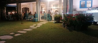 Cozy family-run hotel 5 minutes from the historic center