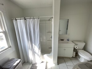 Hair dryer, towels, soap, toilet paper - Central ICT.Y (Wichita)