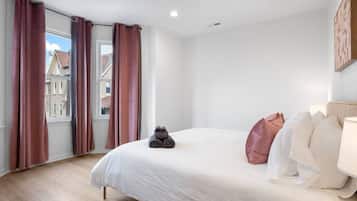 3 chambres, fer et planche à repasser, Wi-Fi gratuit, draps fournis