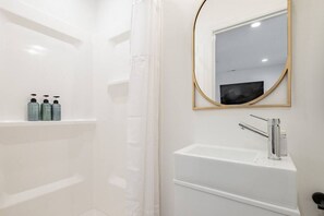 Hair dryer, towels