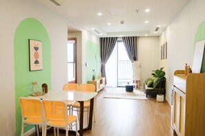 Dining - Luxury 2Br Netflix Apartment 27 Thai Thinh (Hà Nội)