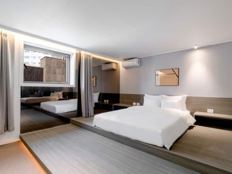 Spa | Roupas de cama premium, escrivaninha, quartos à prova de som