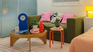 Z SPA-2PC | Sengetøy av topp kvalitet, skrivebord, lydisolert og wi-fi (inkludert)