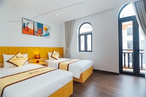 Family Double Room | 1 bedroom, hypo-allergenic bedding, minibar, blackout curtains
