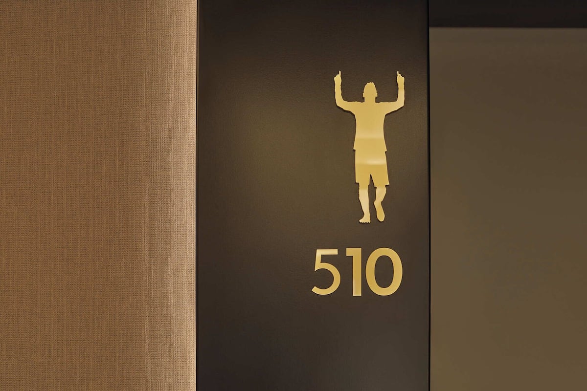 Exclusieve suite | 1 slaapkamer, een minibar, een kluis op de kamer, een bureau