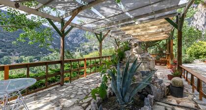 Country House 'Akros Oreon Apartment Voliares' with Mountain View, Private Terrace and Wi-Fi